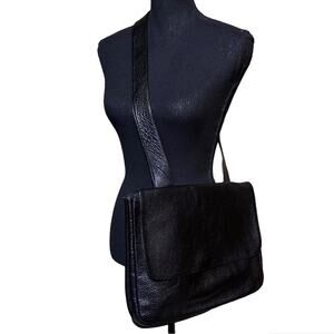 Jennifer Graham Classic Black Pebbled Leather Crossbody Messenger Bag